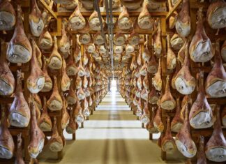 Nasce il Seicento, la nuova categoria del Prosciutto di San Daniele DOP a lunga stagionatura